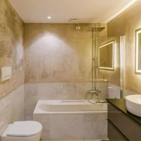 La Caletta Apartment- Panoramic Pool & Box Auto * Blevio